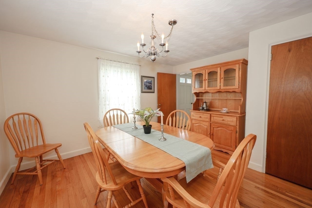 35 Walnut Rd