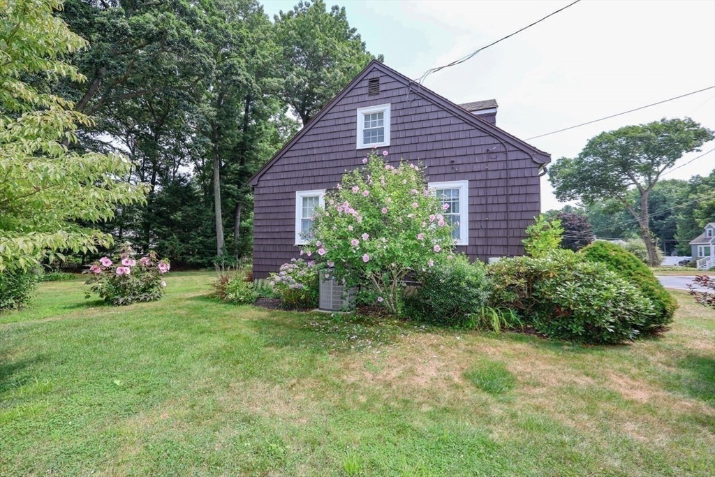 35 Walnut Rd