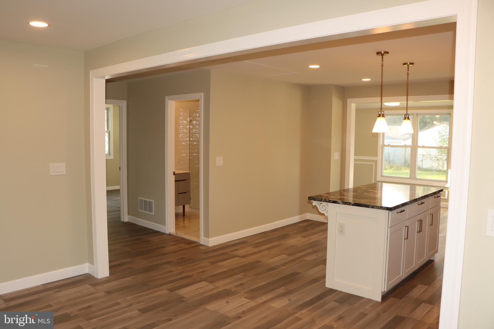 5 Elm AVENUE
