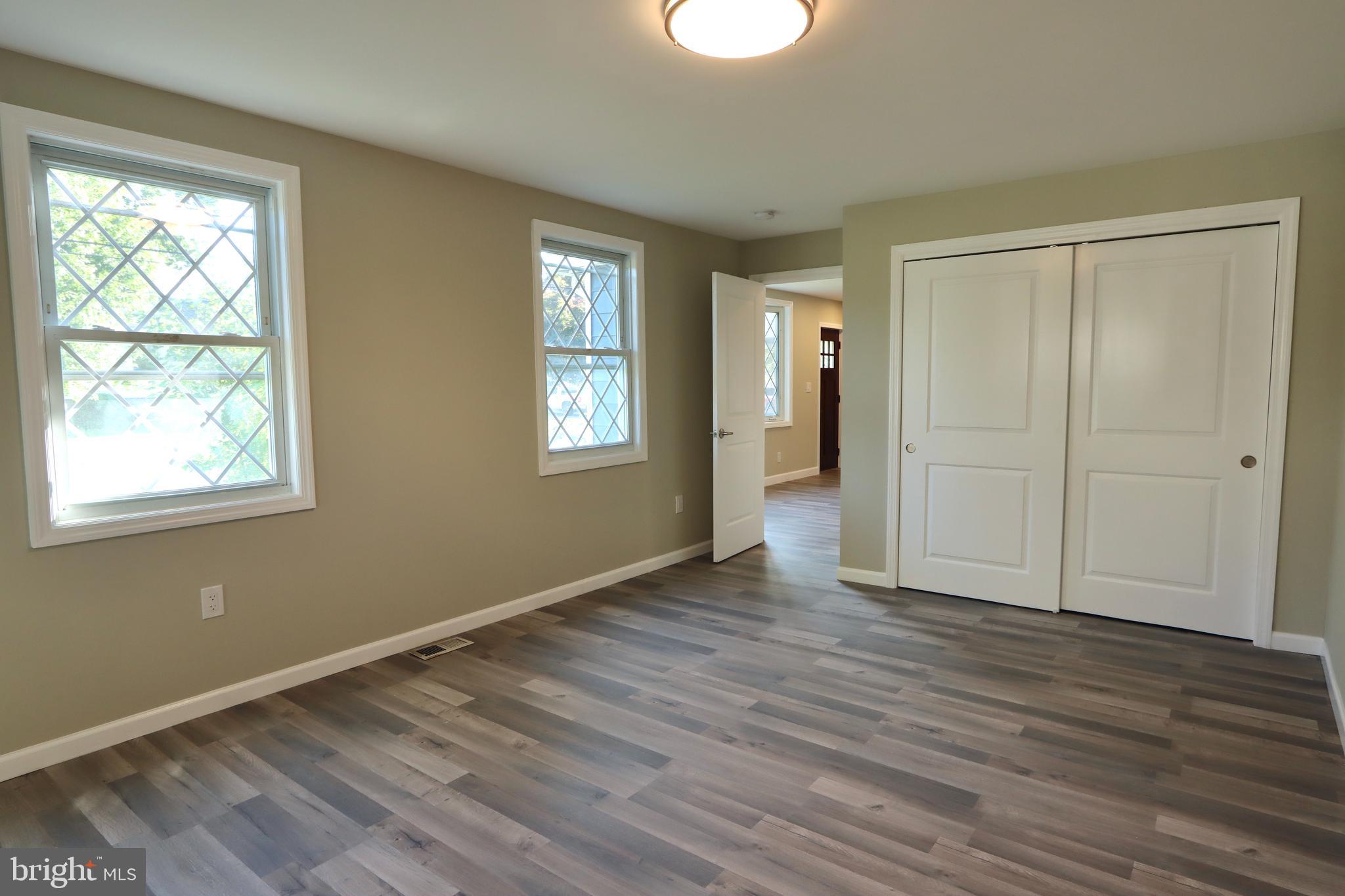 5 Elm AVENUE