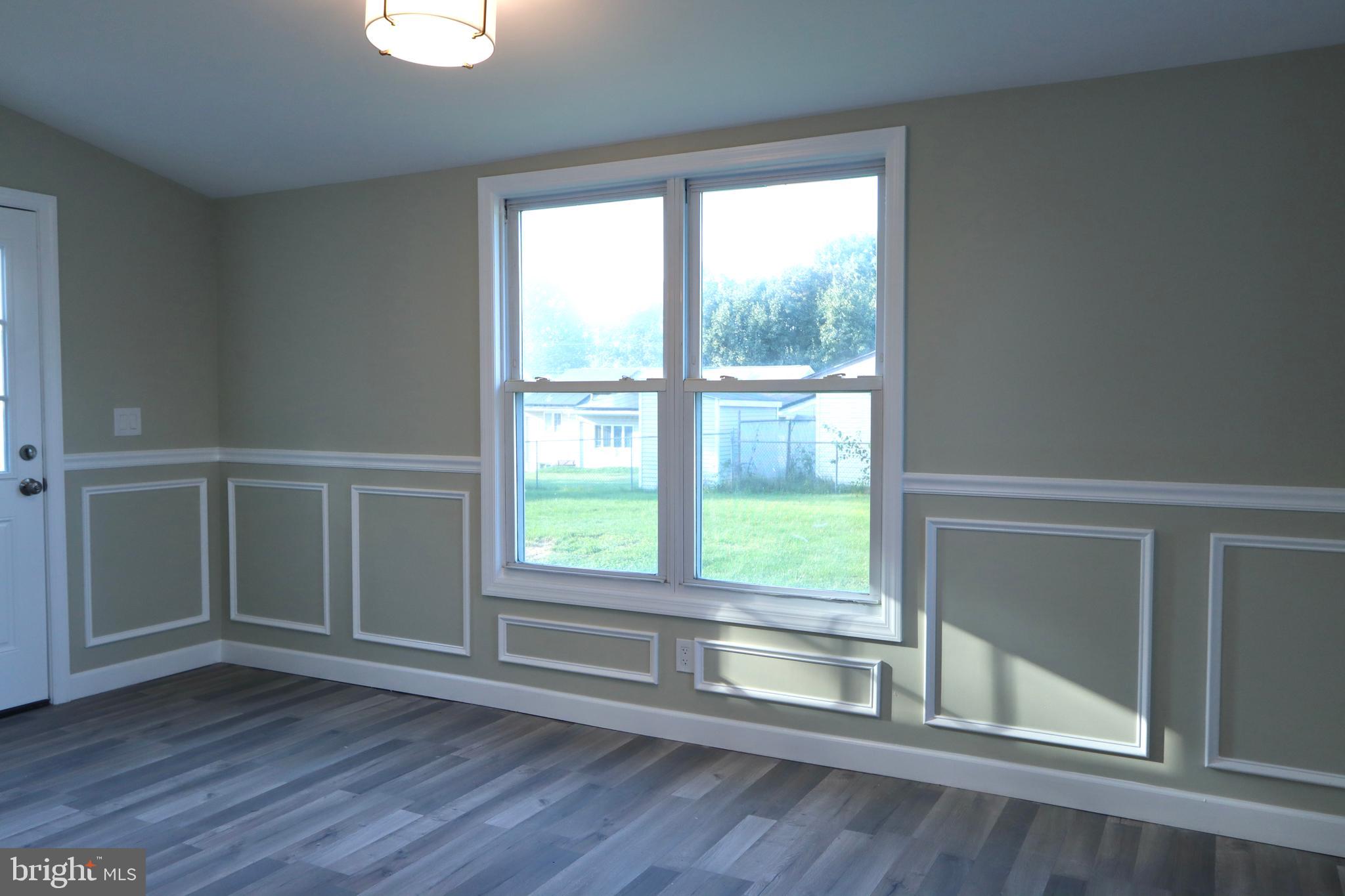 5 Elm AVENUE