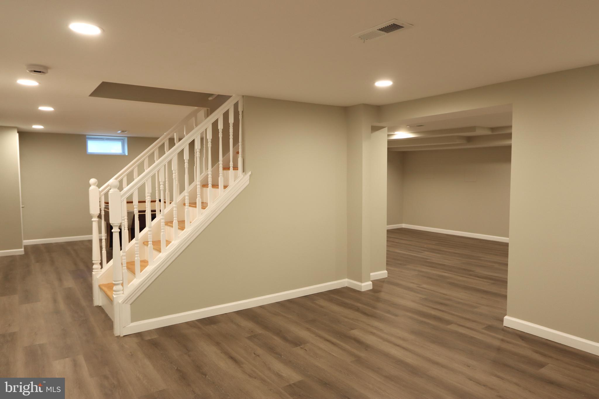 5 Elm AVENUE