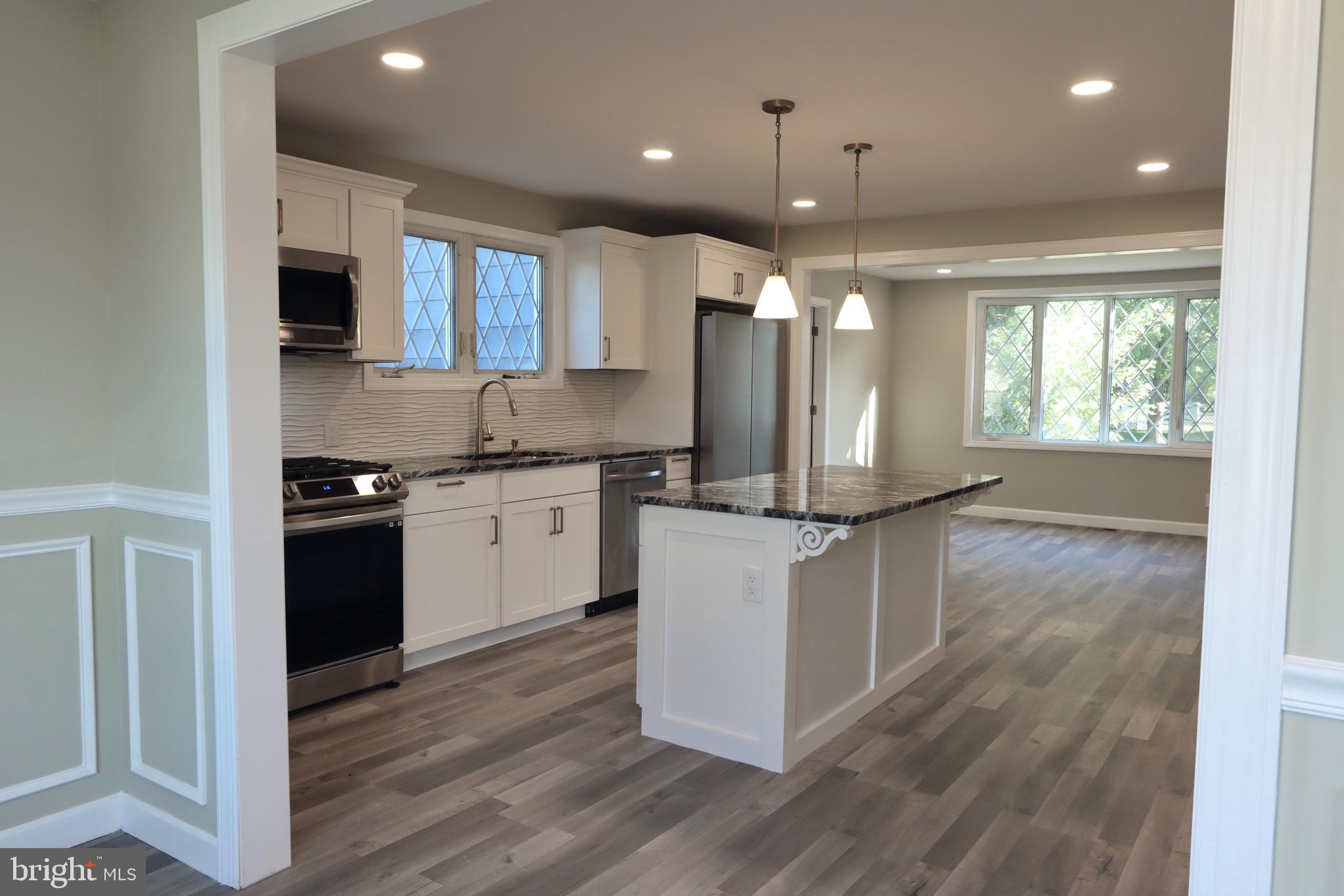 5 Elm AVENUE