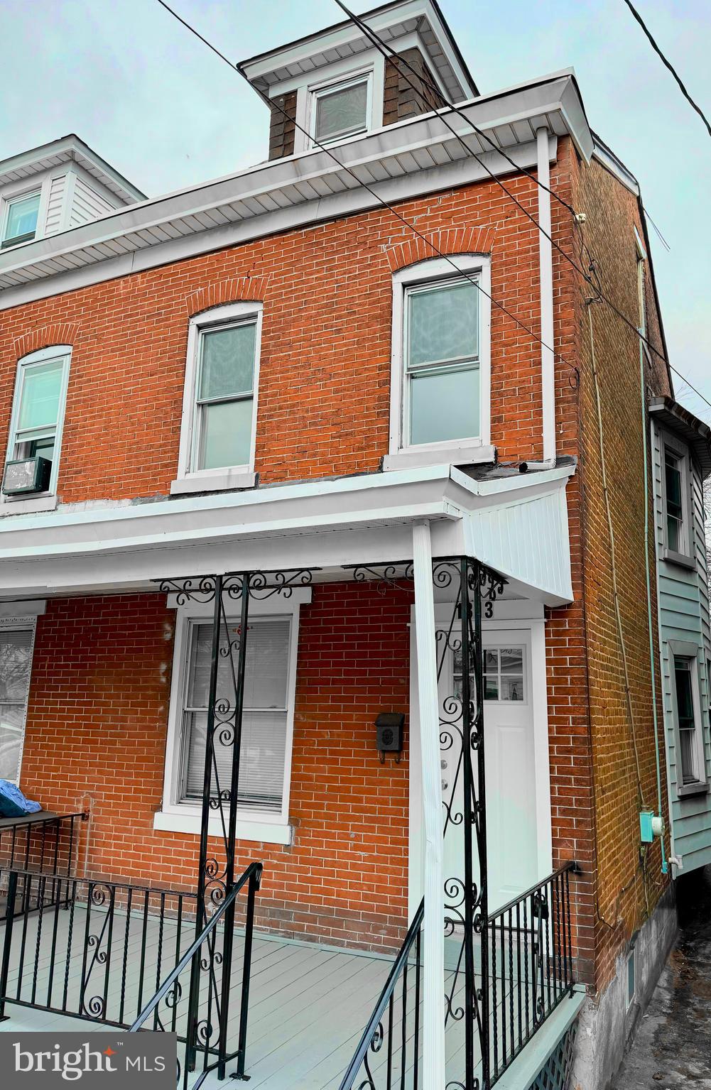 1313 N Olden Ave