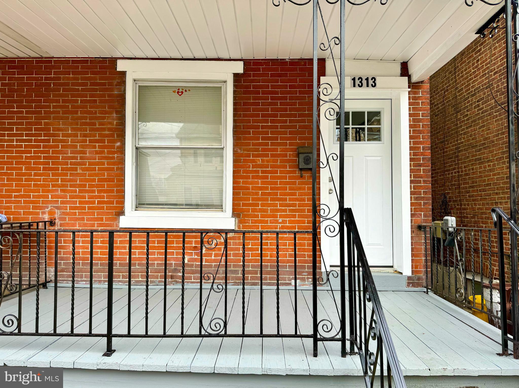 1313 N Olden Ave
