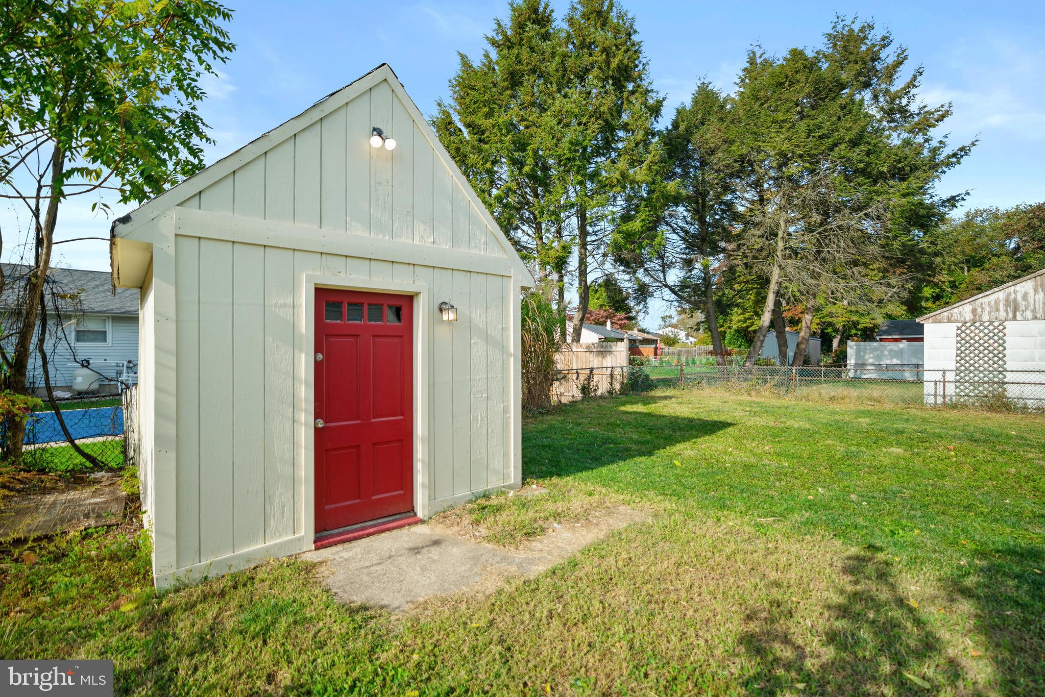 868 WHITEHORSE HAMILTON SQUARE