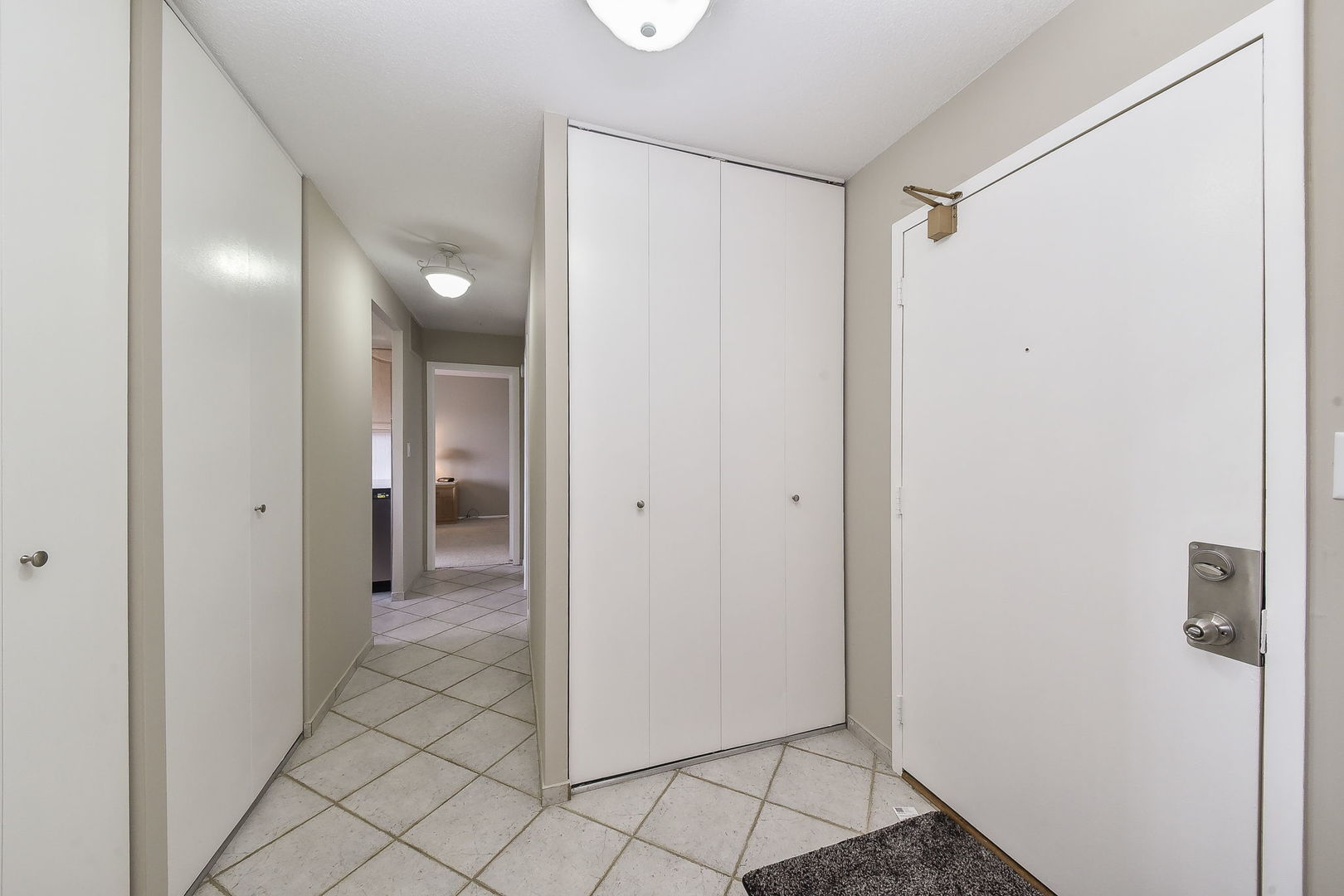 111 S Baybrook Drive Unit: 301
