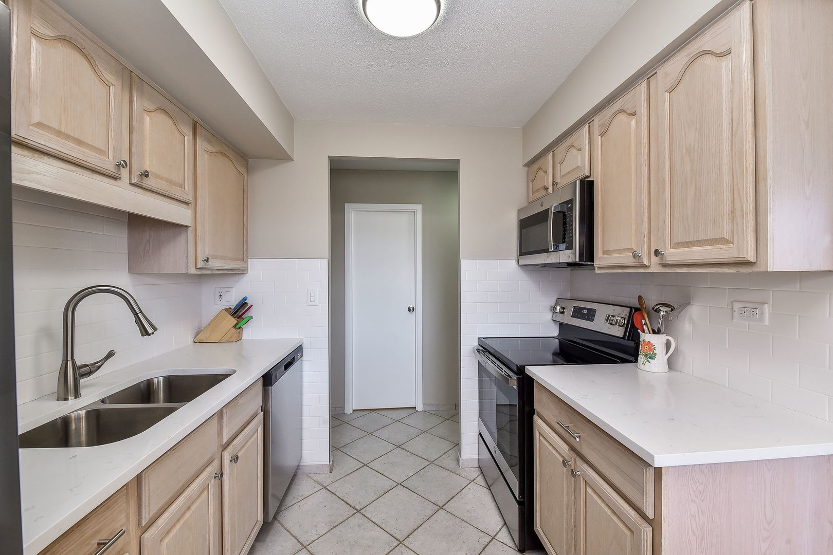 111 S Baybrook Drive Unit: 301