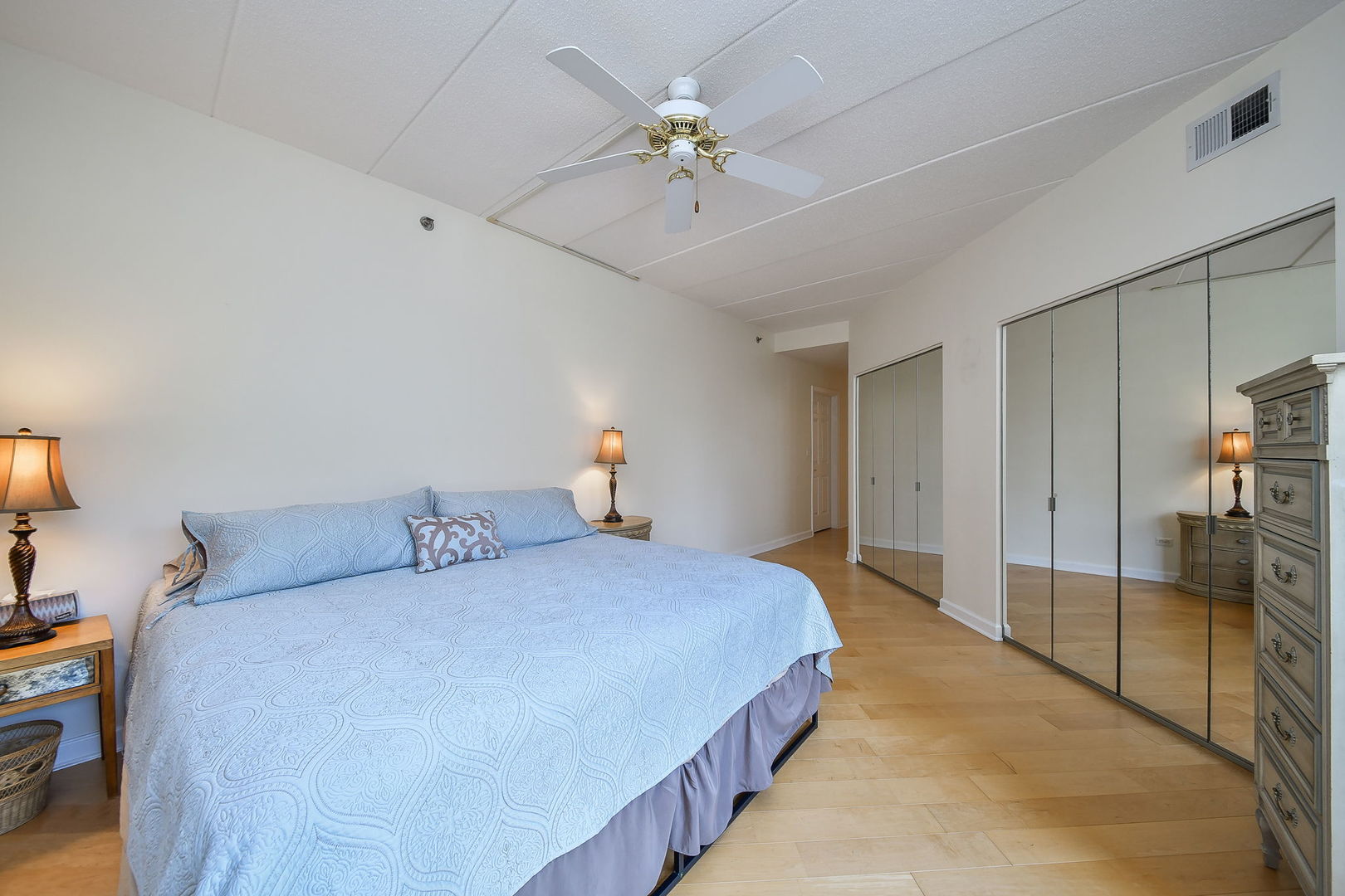 875 E 22nd Street Unit: A-206