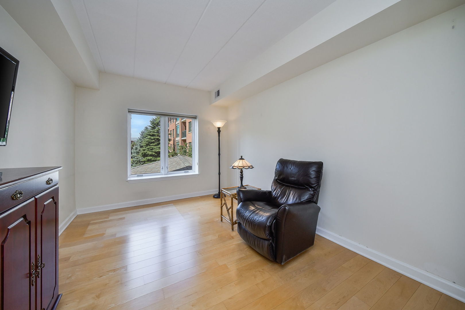 875 E 22nd Street Unit: A-206