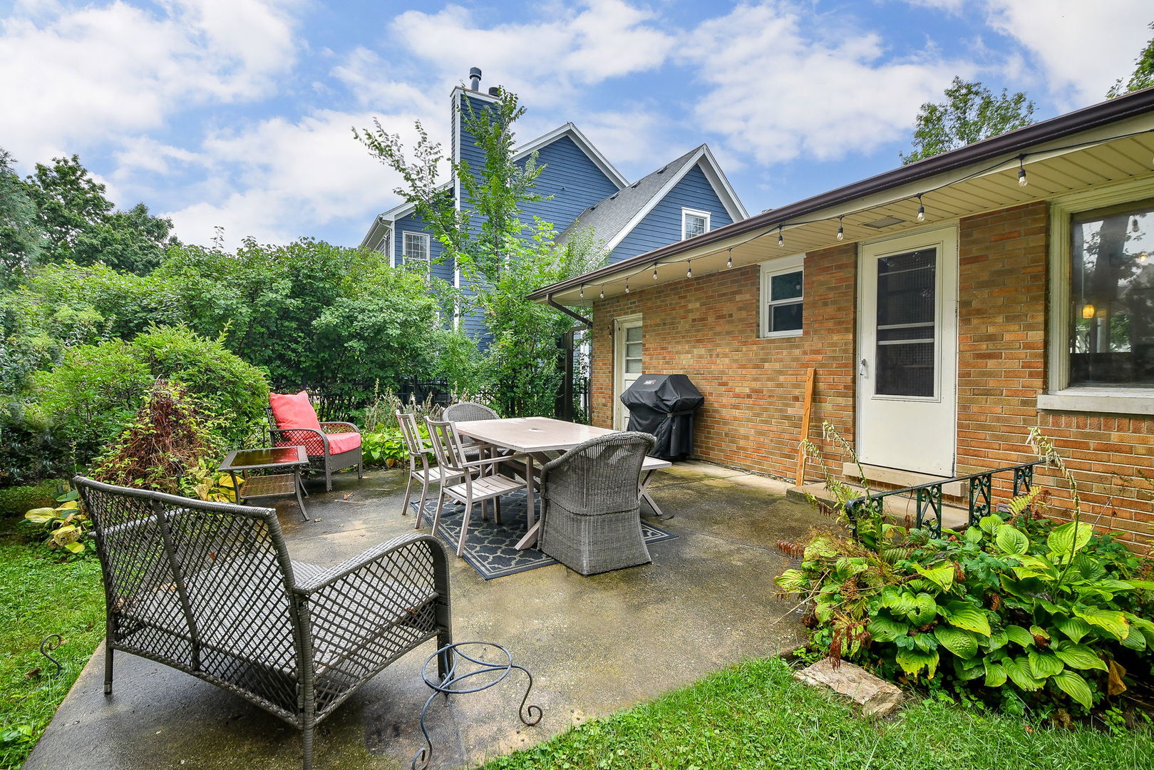 447 Lowell Avenue