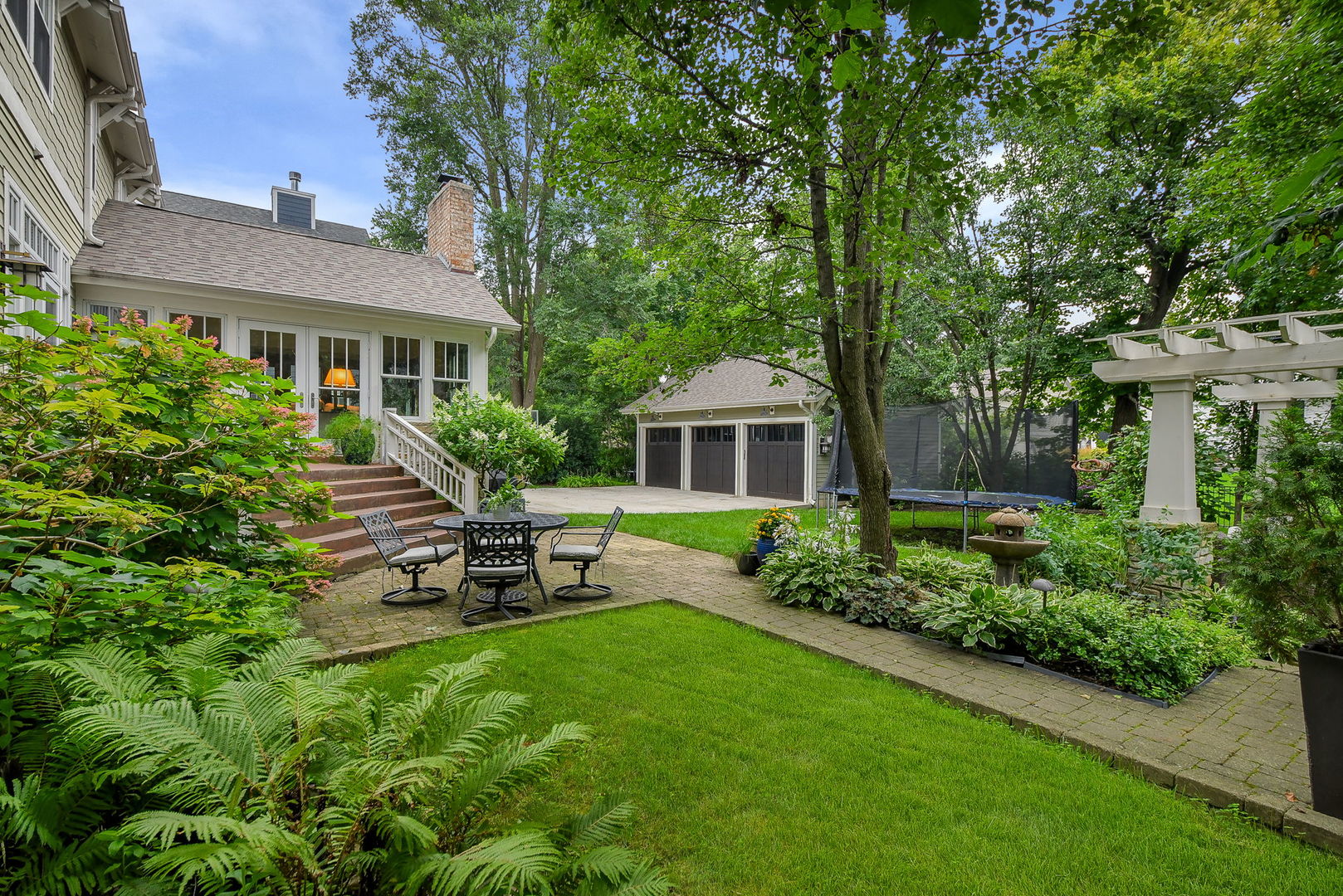 445 Bryant Avenue