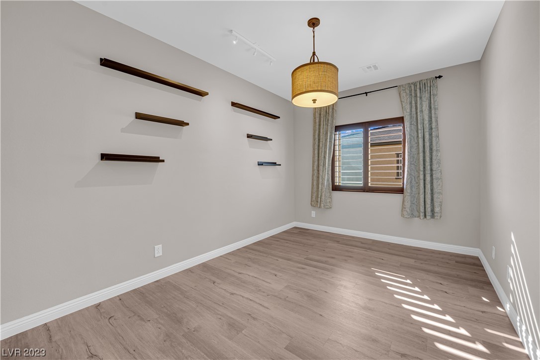 7362 Amesbury Street