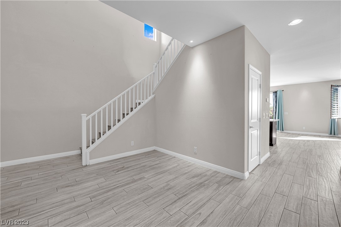 7362 Amesbury Street