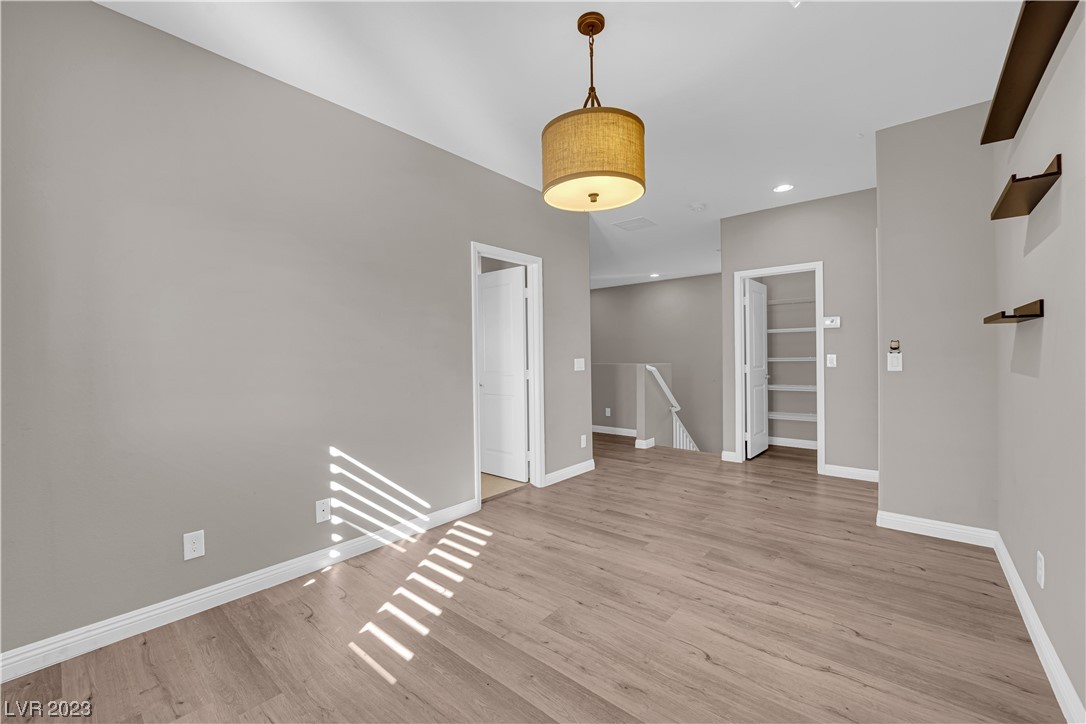 7362 Amesbury Street