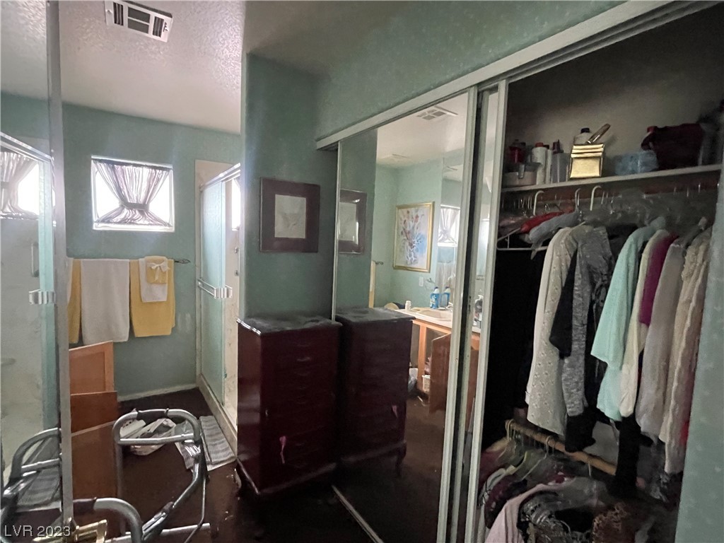 1606 Azure Springs Avenue