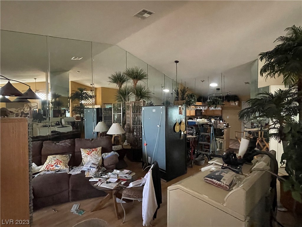 1606 Azure Springs Avenue