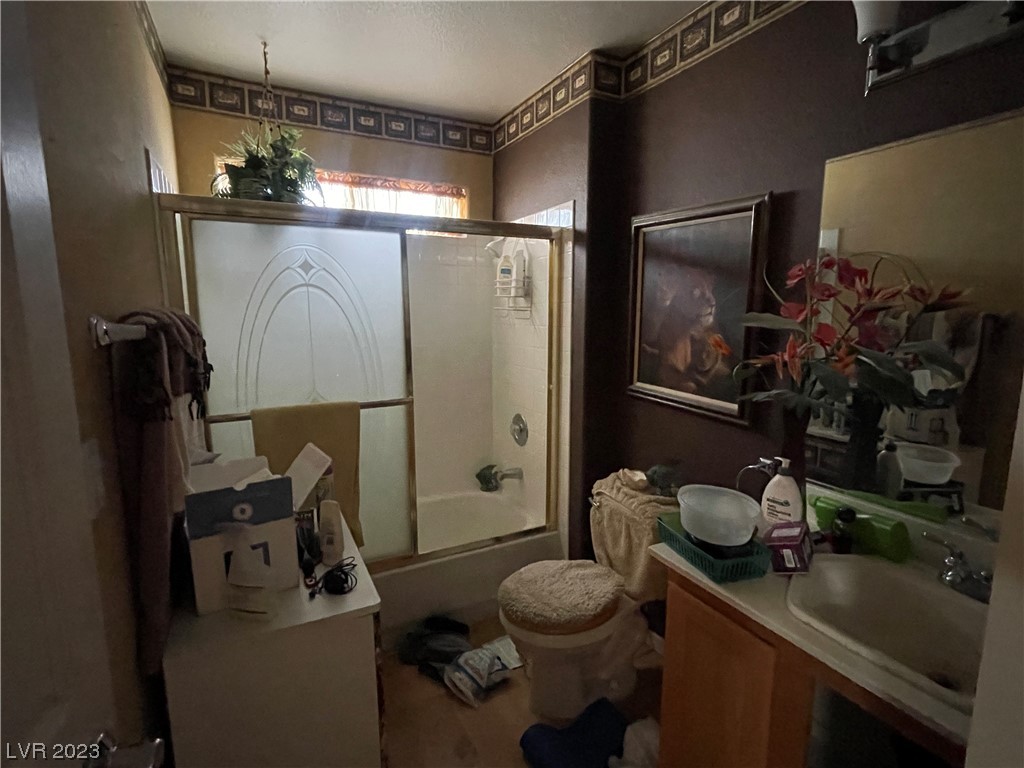 1606 Azure Springs Avenue