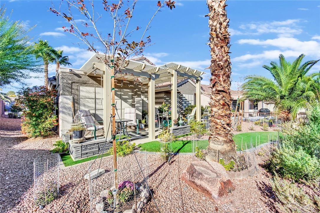 444 Fountain Grove Street