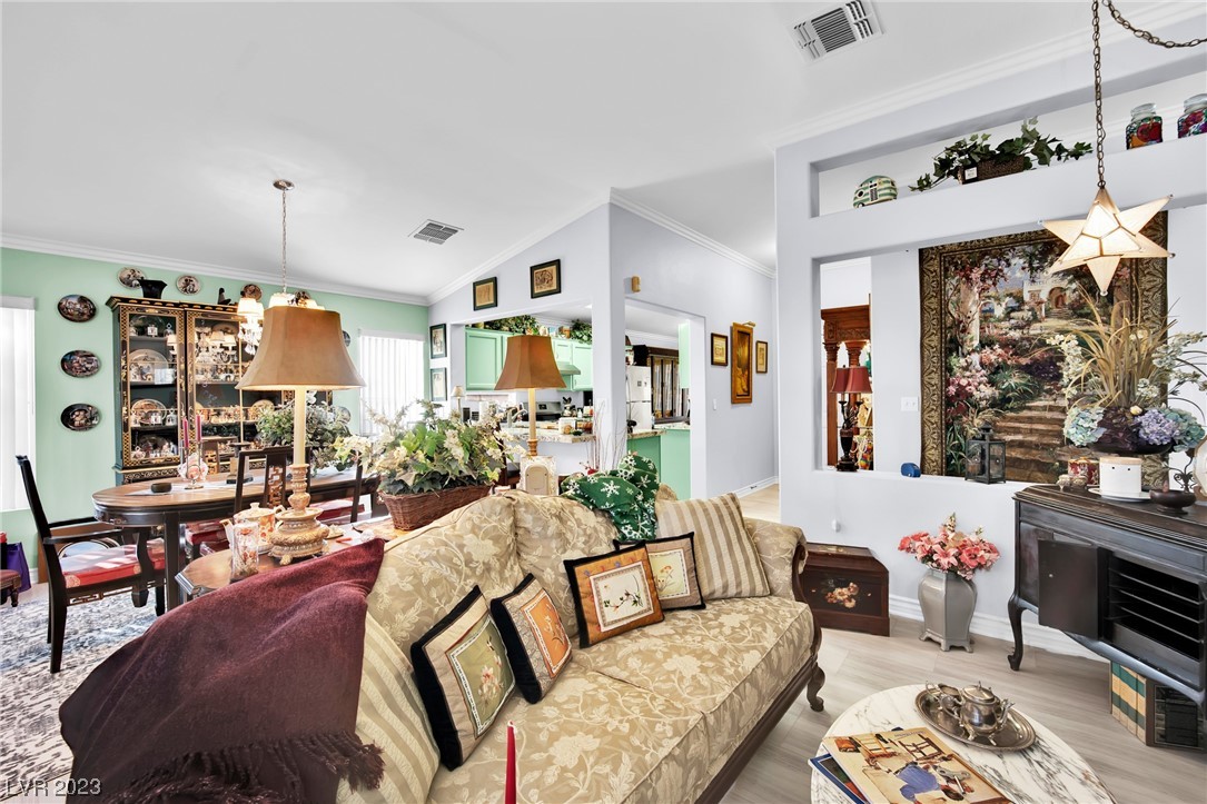 444 Fountain Grove Street