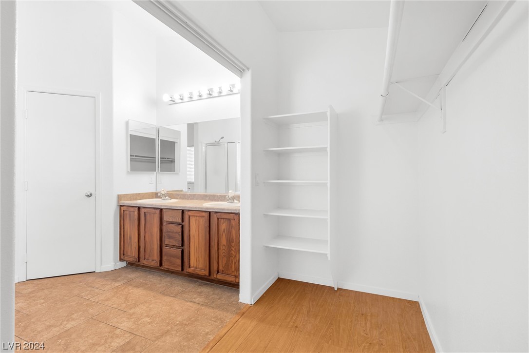 10418 Morning Drop Avenue