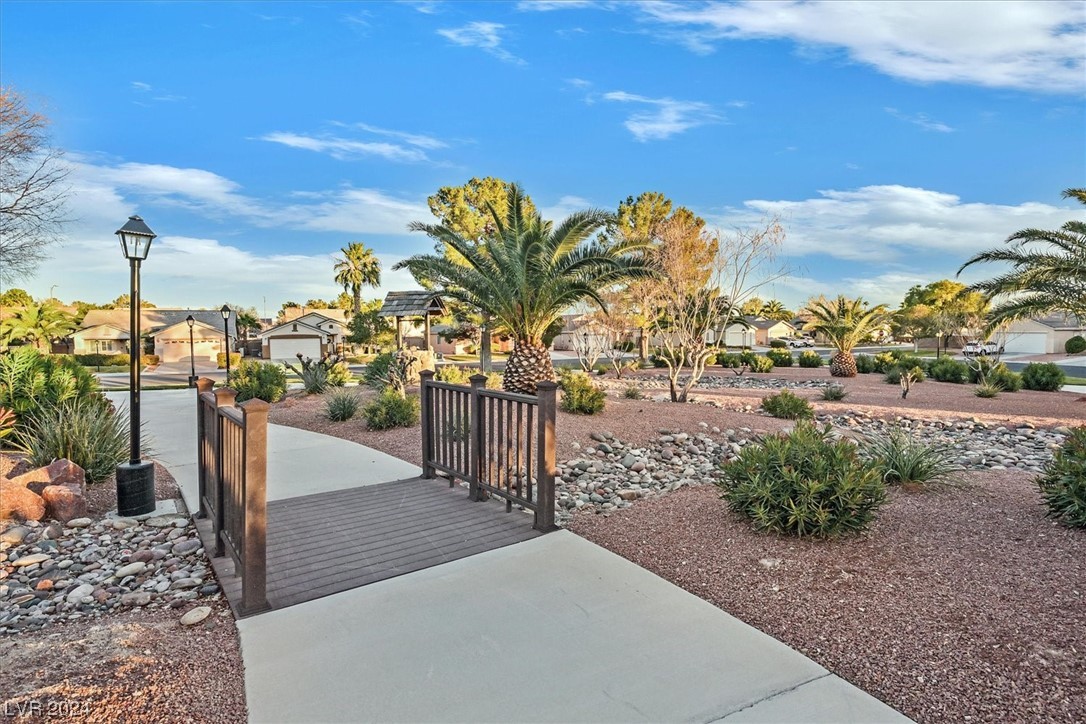 5839 Gushing Spring Avenue