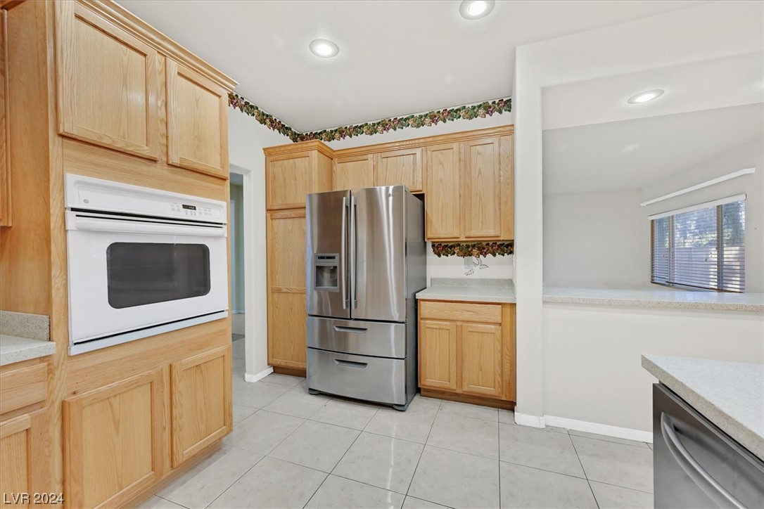 5839 Gushing Spring Avenue