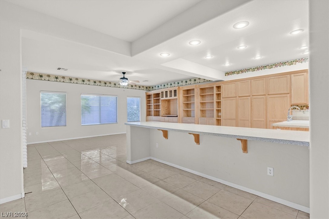 5839 Gushing Spring Avenue