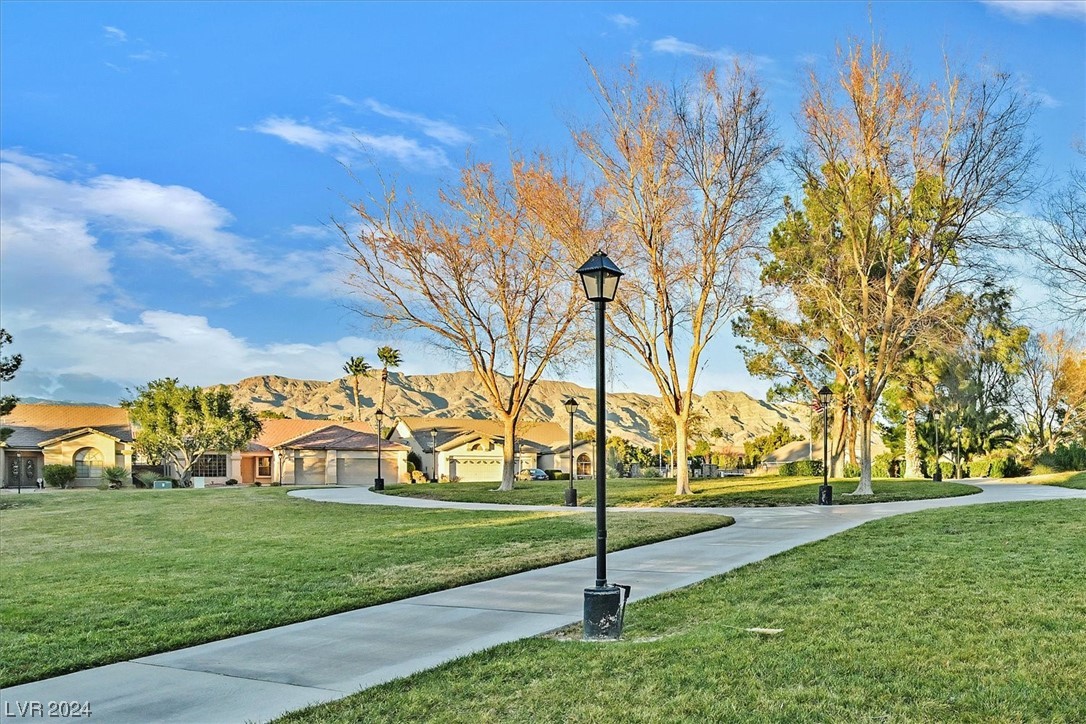 5839 Gushing Spring Avenue