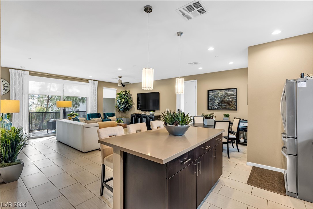 11257 Rainbow Peak Avenue 206