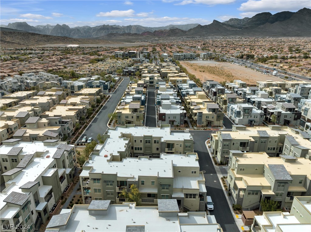 11257 Rainbow Peak Avenue 206