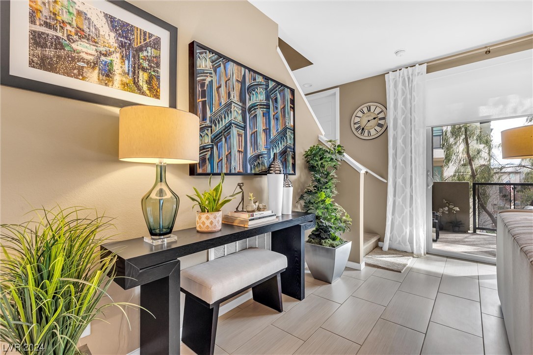 11257 Rainbow Peak Avenue 206