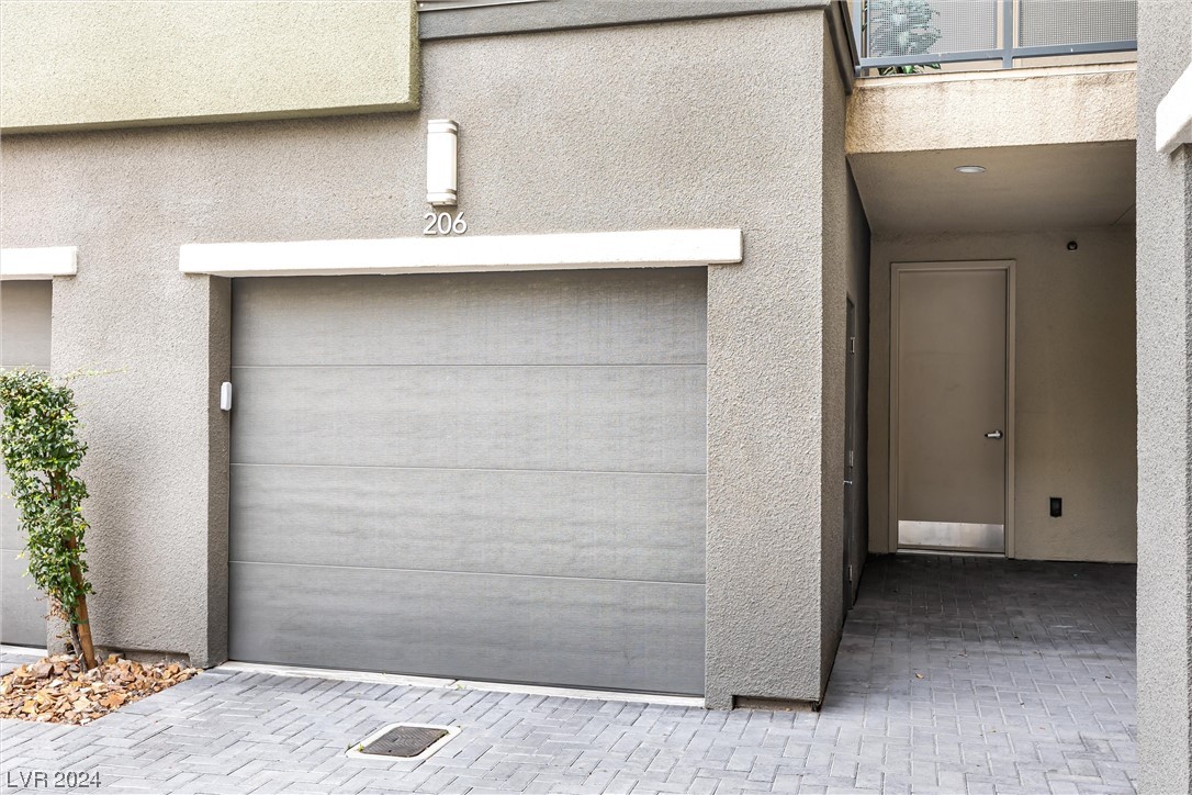 11257 Rainbow Peak Avenue 206