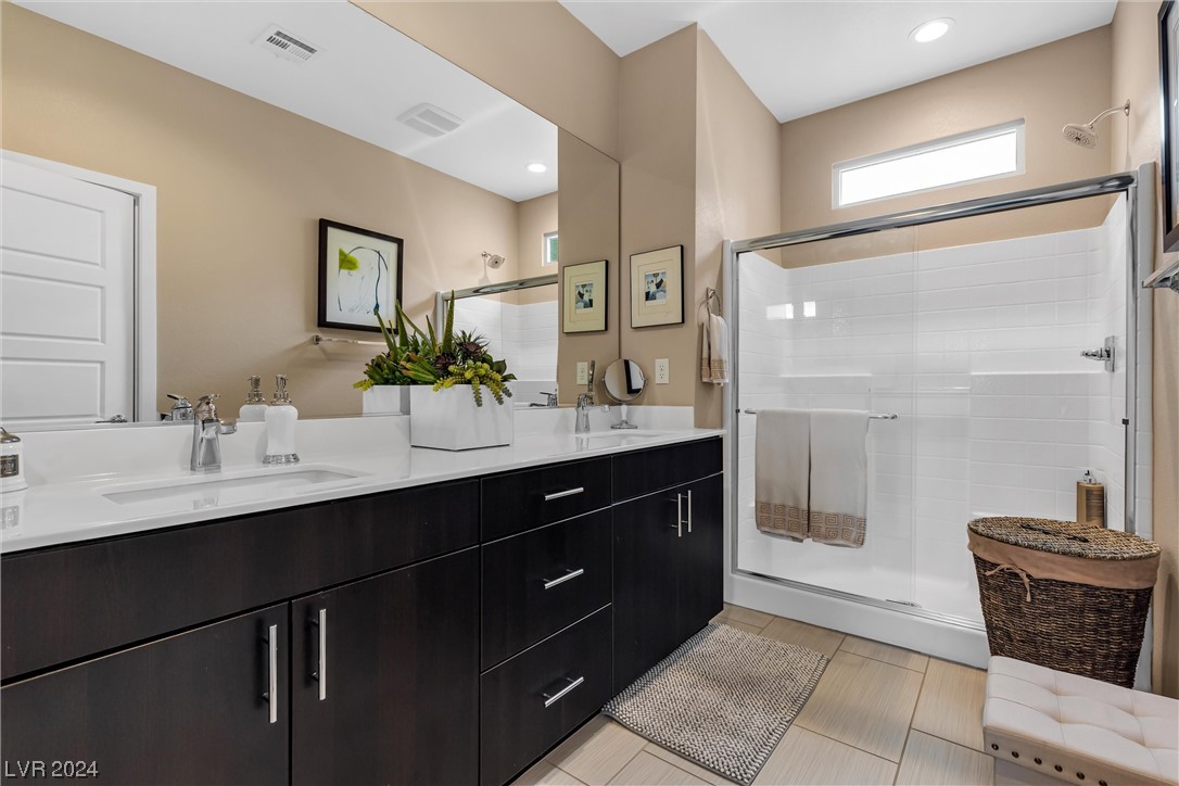 11257 Rainbow Peak Avenue 206