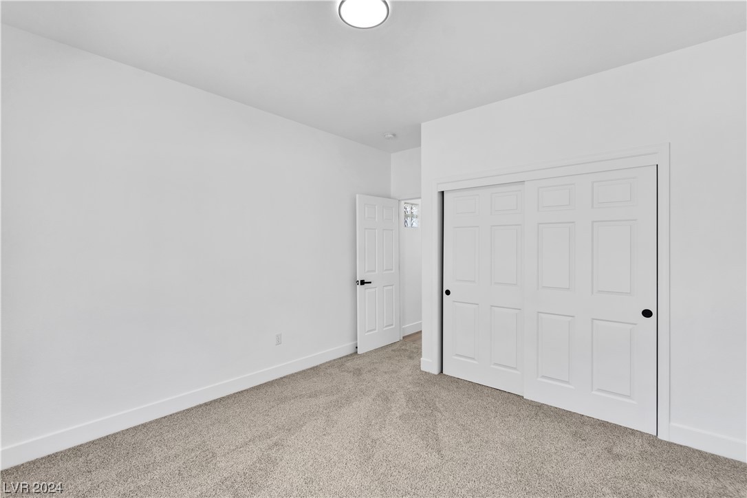 2245 Sun Cliffs Street