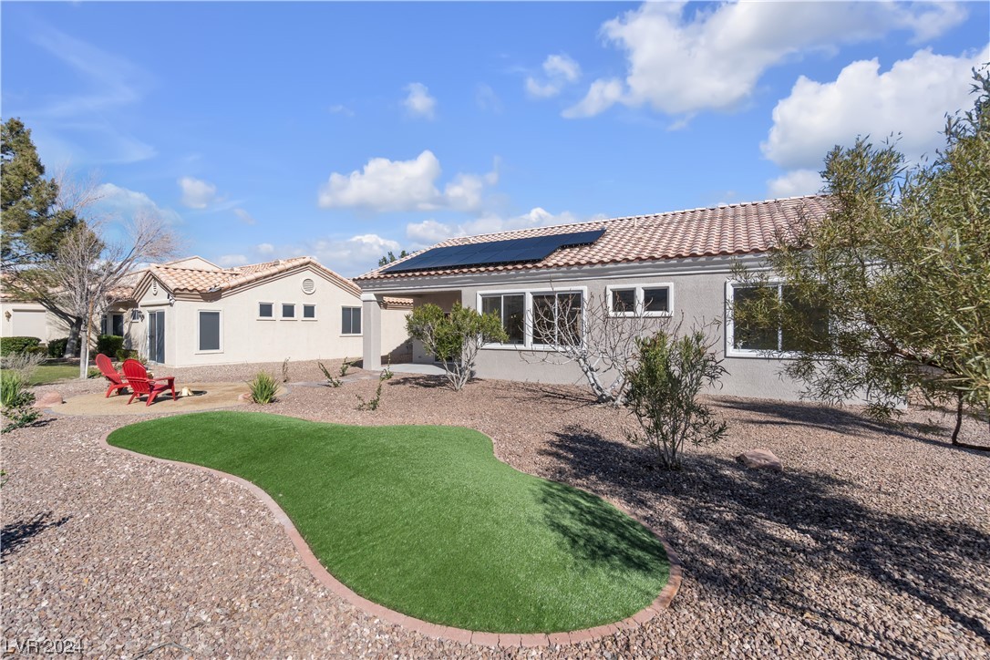 2245 Sun Cliffs Street