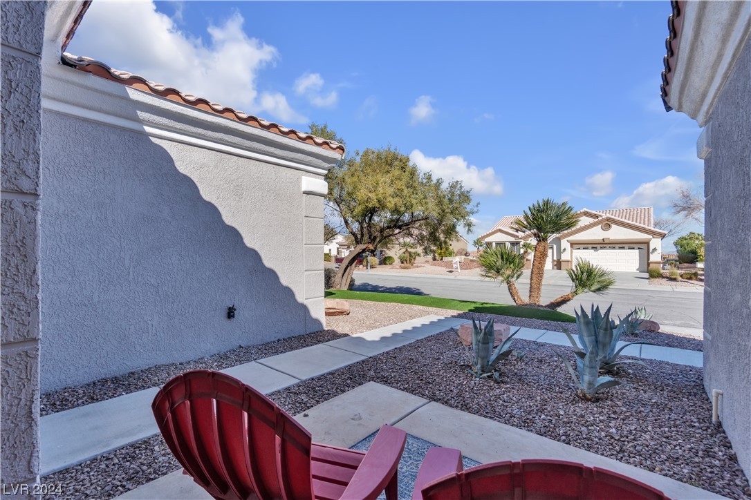 2245 Sun Cliffs Street