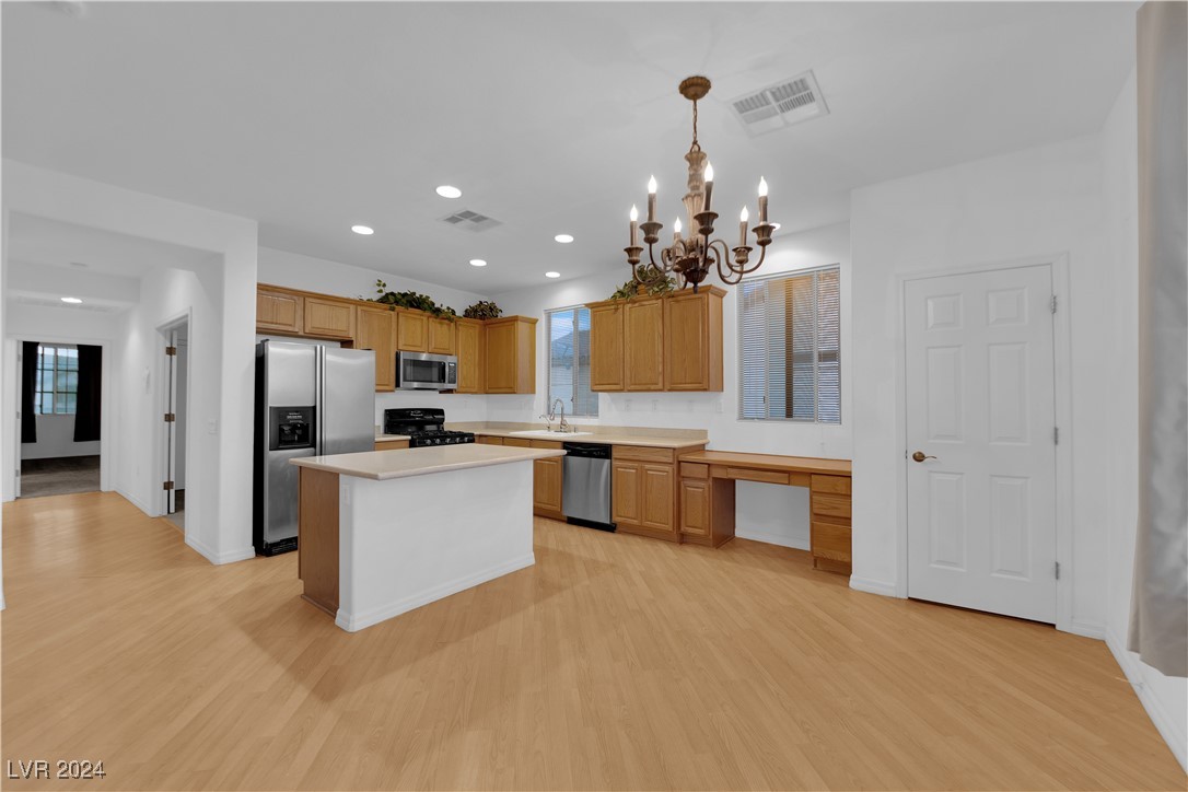 125 Silver Rings Avenue