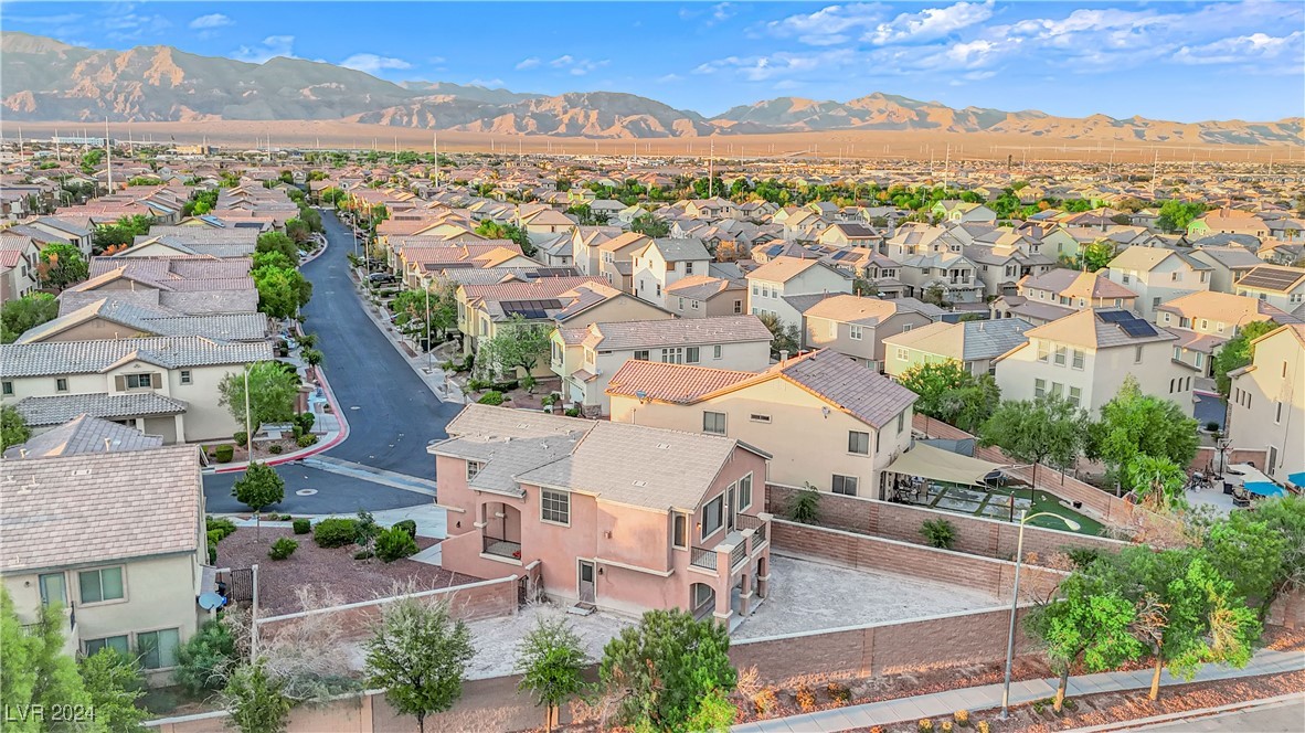 125 Silver Rings Avenue