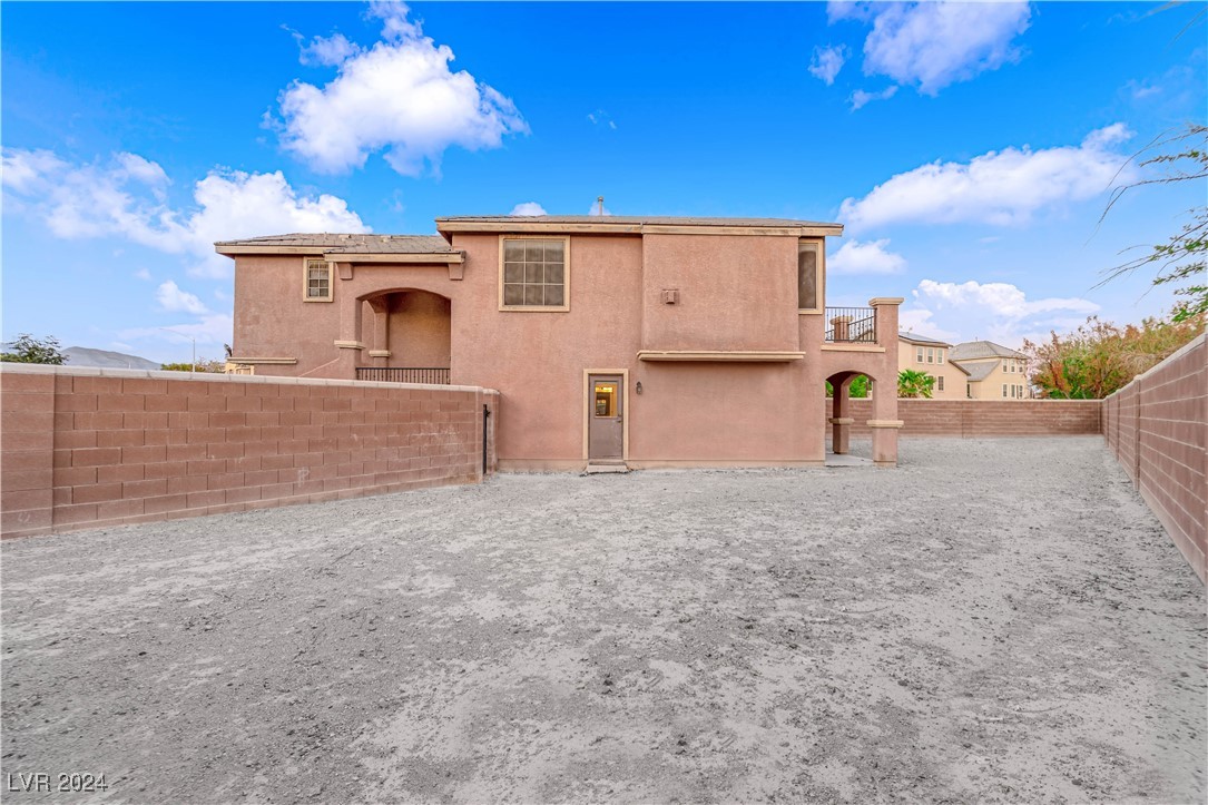 125 Silver Rings Avenue