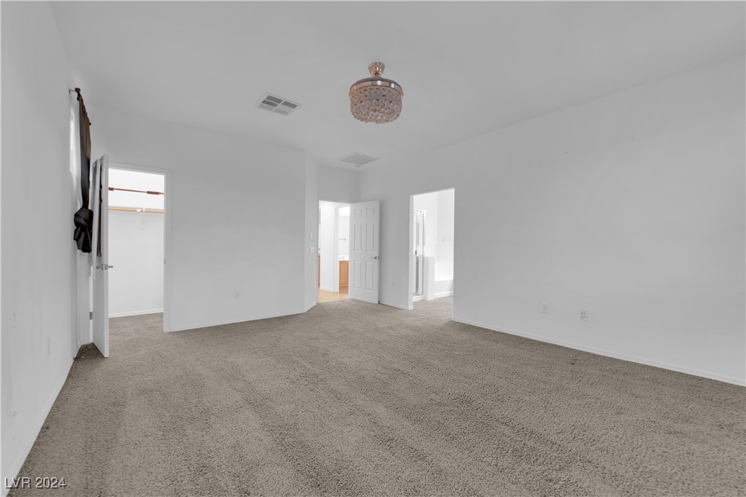 125 Silver Rings Avenue