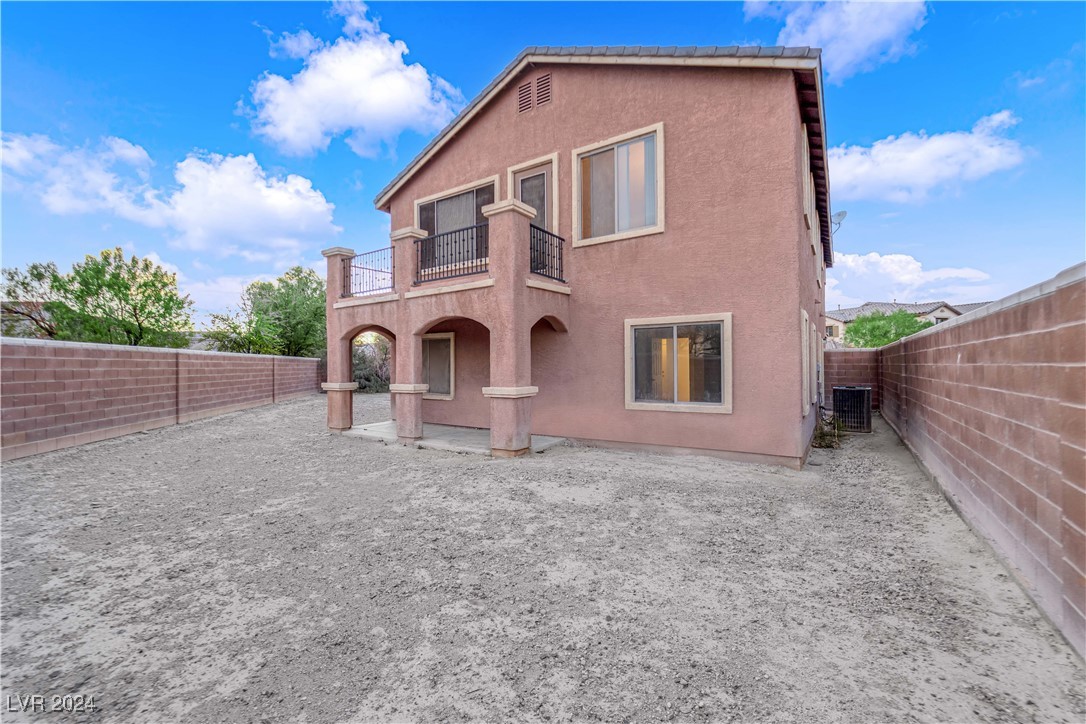 125 Silver Rings Avenue