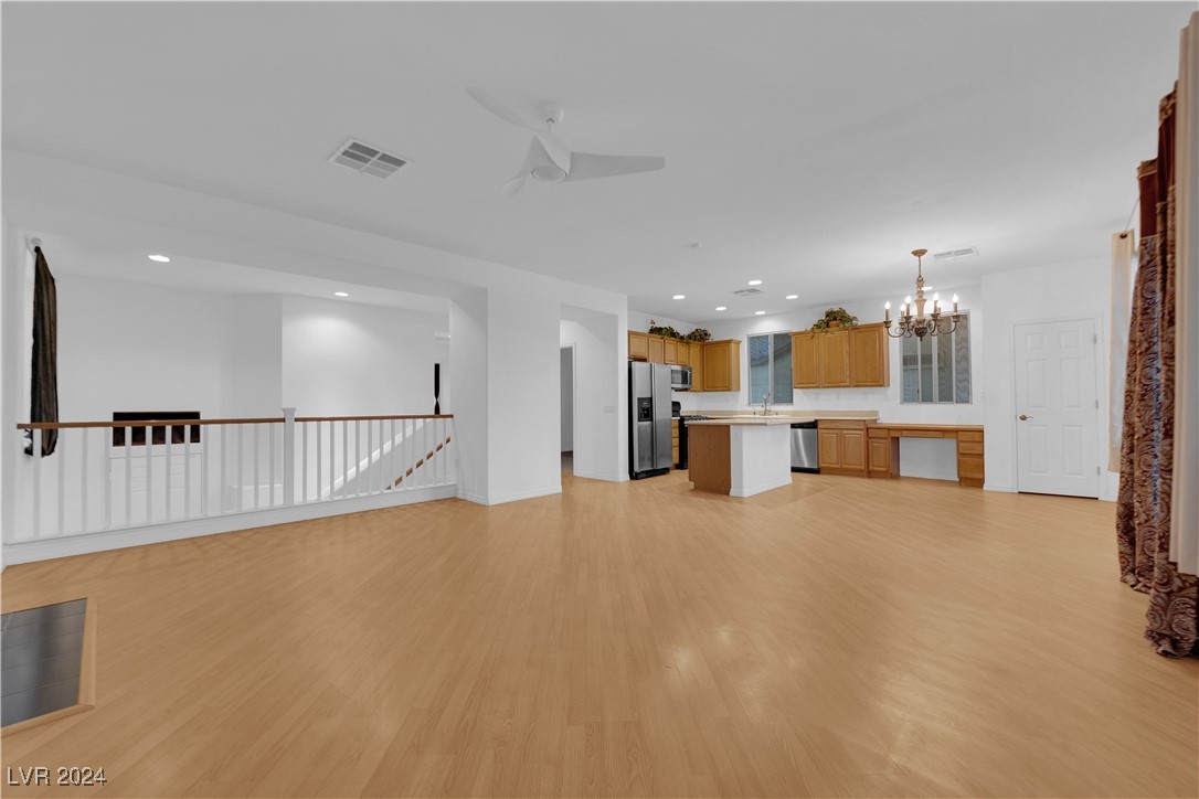 125 Silver Rings Avenue