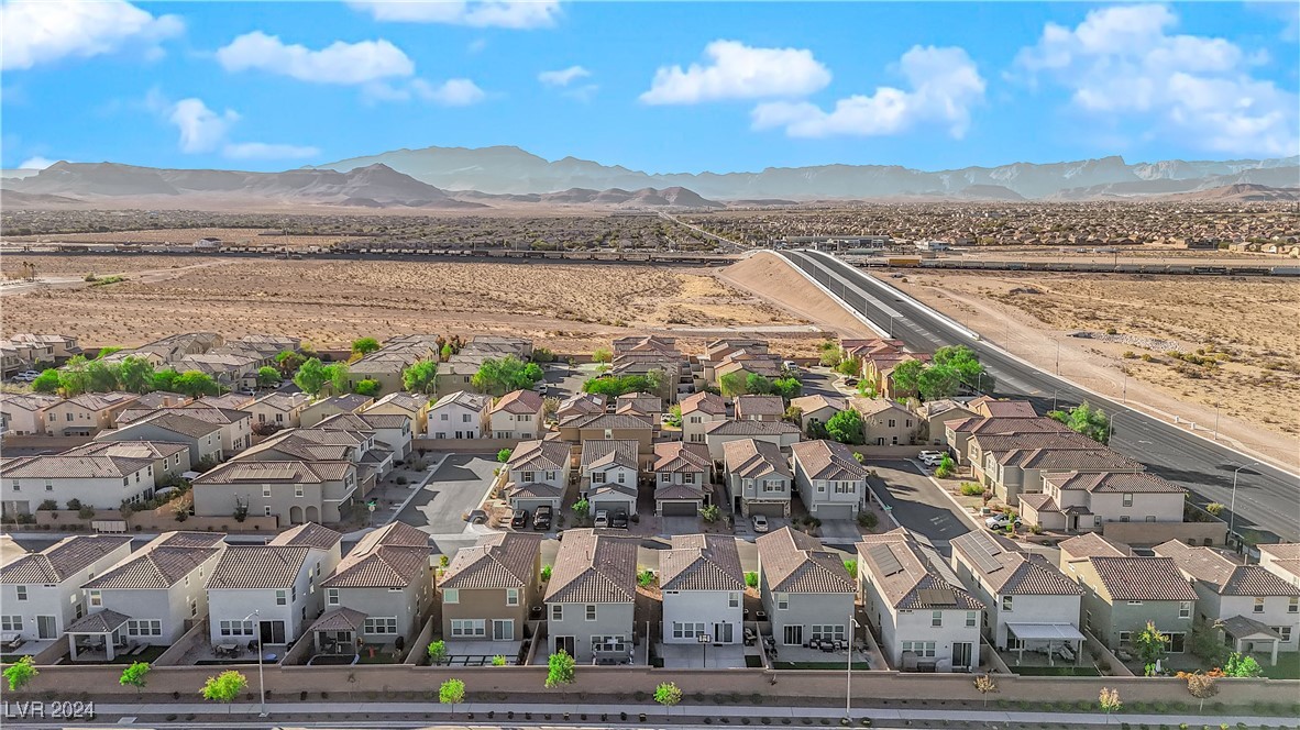 10556 Adobe Ranch Street