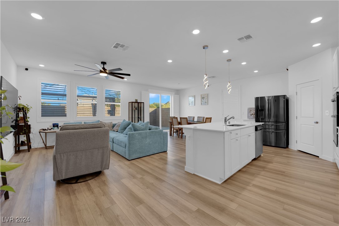 10556 Adobe Ranch Street