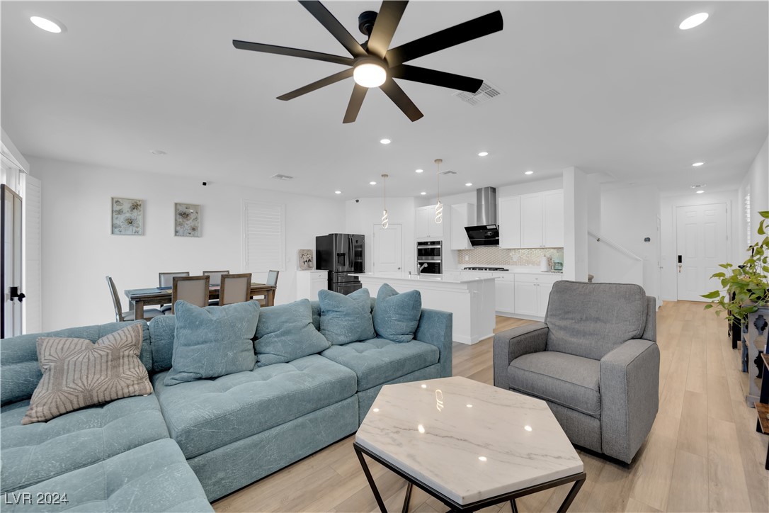 10556 Adobe Ranch Street