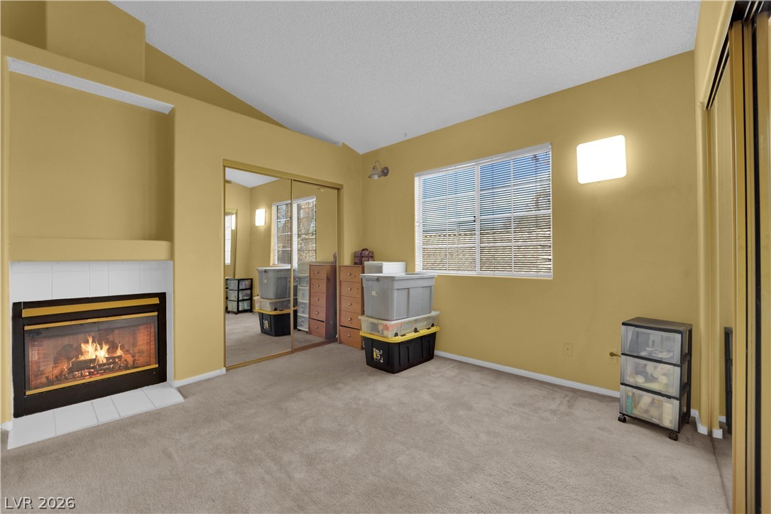 1600 North Torrey Pines Drive 202