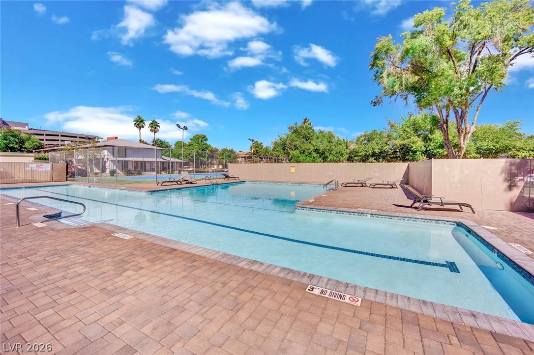 1453 Dorothy Avenue 4