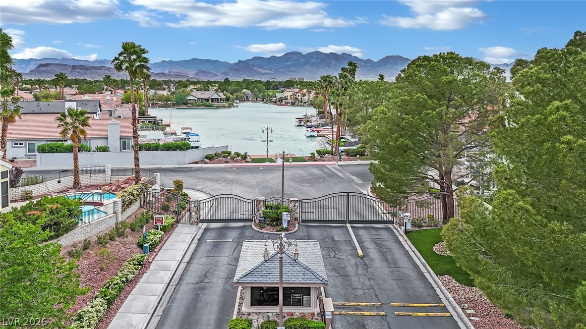 3080 Yankee Clipper Drive