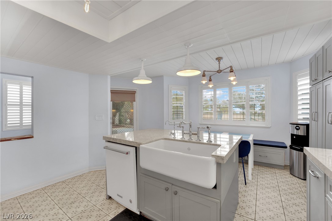 3080 Yankee Clipper Drive